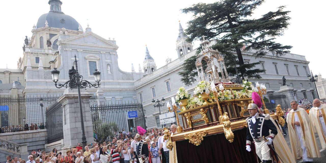 SOLEMNIDAD DEL CORPUS CHRISTI (B): EUCARISTÍA Y CARIDAD